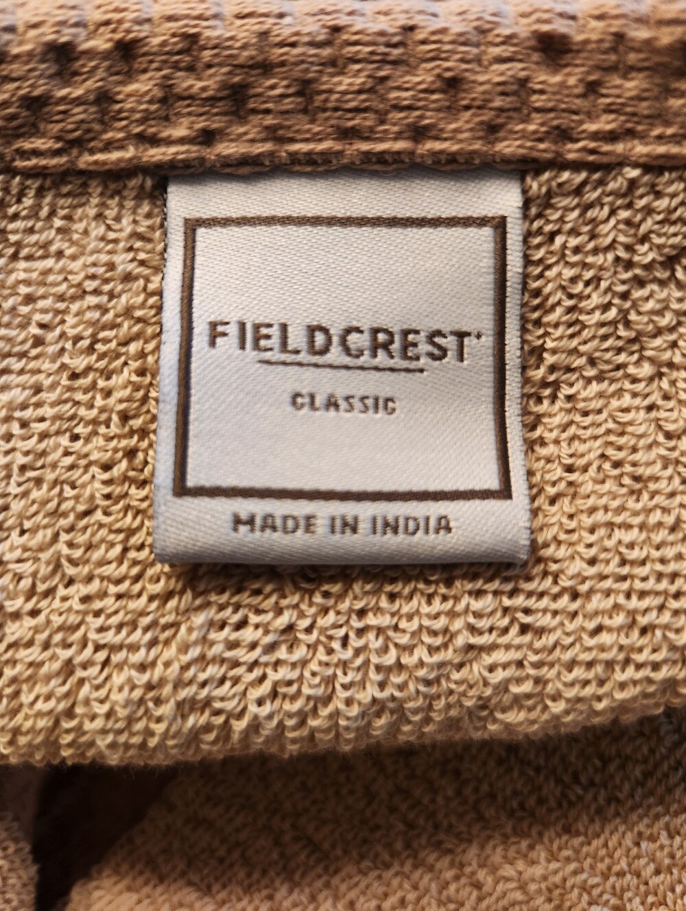 Fieldcrest Bath Towels (Set of 2) in Taupe/Cream (Reversible), Like New - Picture 3 of 4